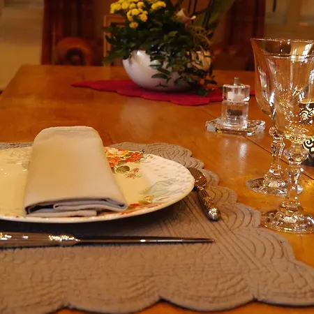 Le Puits D'angle Bed & Breakfast